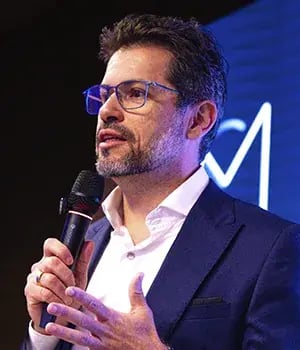 Dr. Gustavo Guimarães
